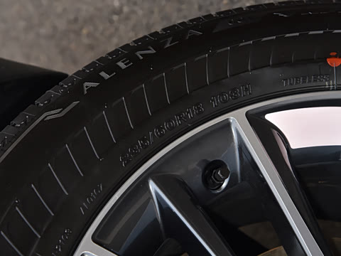 2026�� 350h ��ɫ�޶���