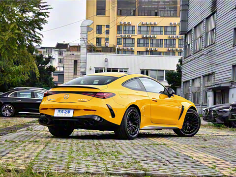 2025 Ŀ AMG CLE 53 4MATIC+ ܳ