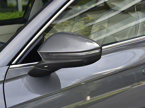 2026�� L 300TSI DSG ������