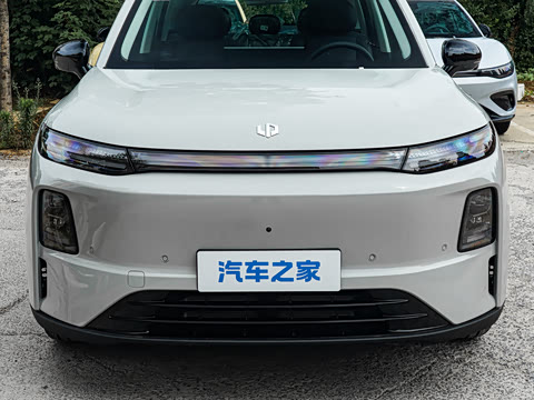 2027�� 660������