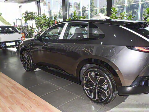 2025�� ����200 Max