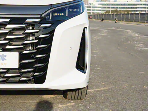 2026 DM-i 1.5T 218KM Խ