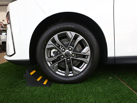 2025�� 2.0T �Զ������� 7��