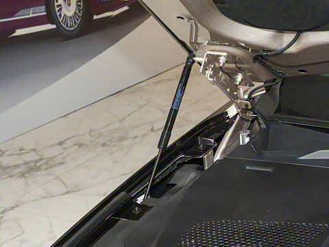 2024�� 4.0T V8��