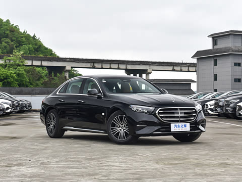 2026�� �Ŀ� E 260 L �����