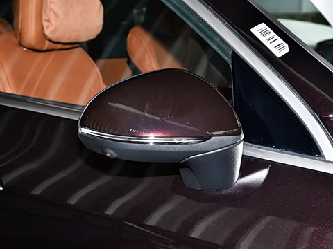 2026�� GLC 300 L 4MATIC ������ 7��