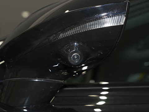 2026�� 2.0T Trophy+ �����˶���