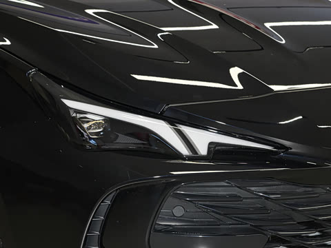 2026�� 2.0T Trophy+ �����˶���