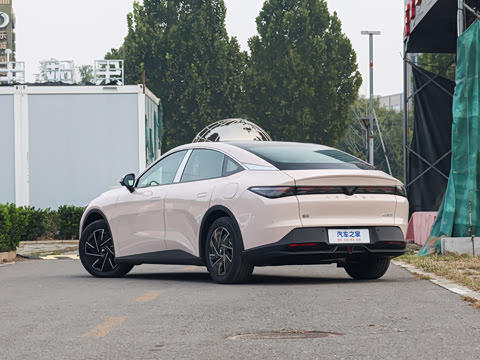 2025�� �Ŀ� 560PRO 185kW