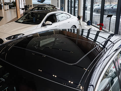 2026�� 325Li M�˶���װ