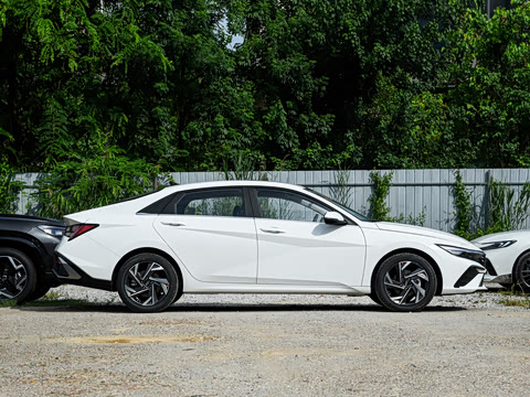 2026�� 1.5L CVT LUX����