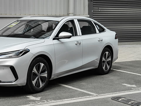 2026�� EV 550km ������