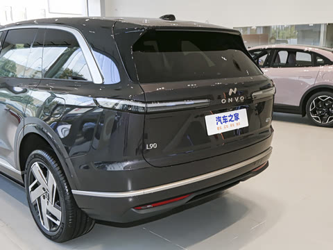 2025�� Max ������