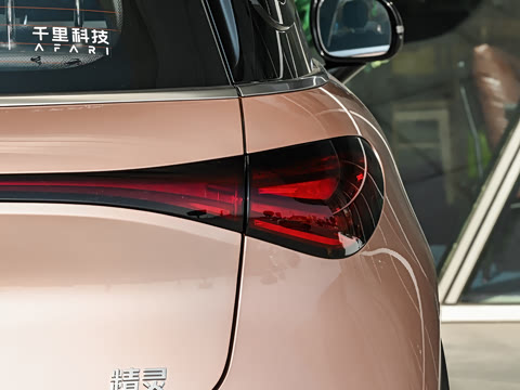 2027�� ������