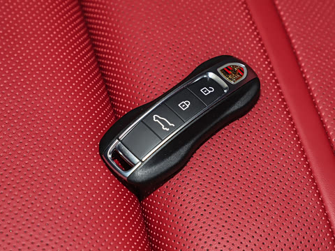 2025�� Cayenne 3.0T ���ΰ�