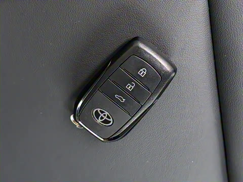 2026�� 2.0E ��Ӣ��