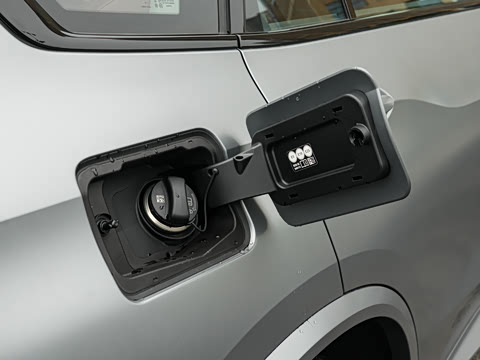 2025�� xDrive 30Li ������M�˶���ҹ��װ