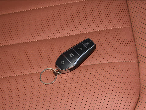 2025�� EV 670KM�����״��콢��