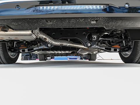 2027�� 2.0T ���������