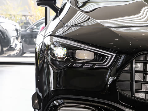 2025�� AMG CLA 45 S 4MATIC+