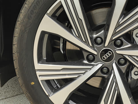 2026�� quattro Ǭ���Ǽݰ�