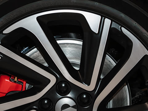 2025�� 100kWh