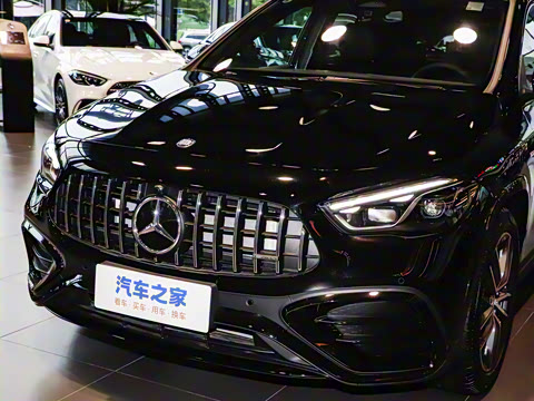 2025�� AMG GLA 35 4MATIC