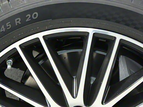 2025�� �Ŀ� GLC 300 L 4MATIC ������ 5��