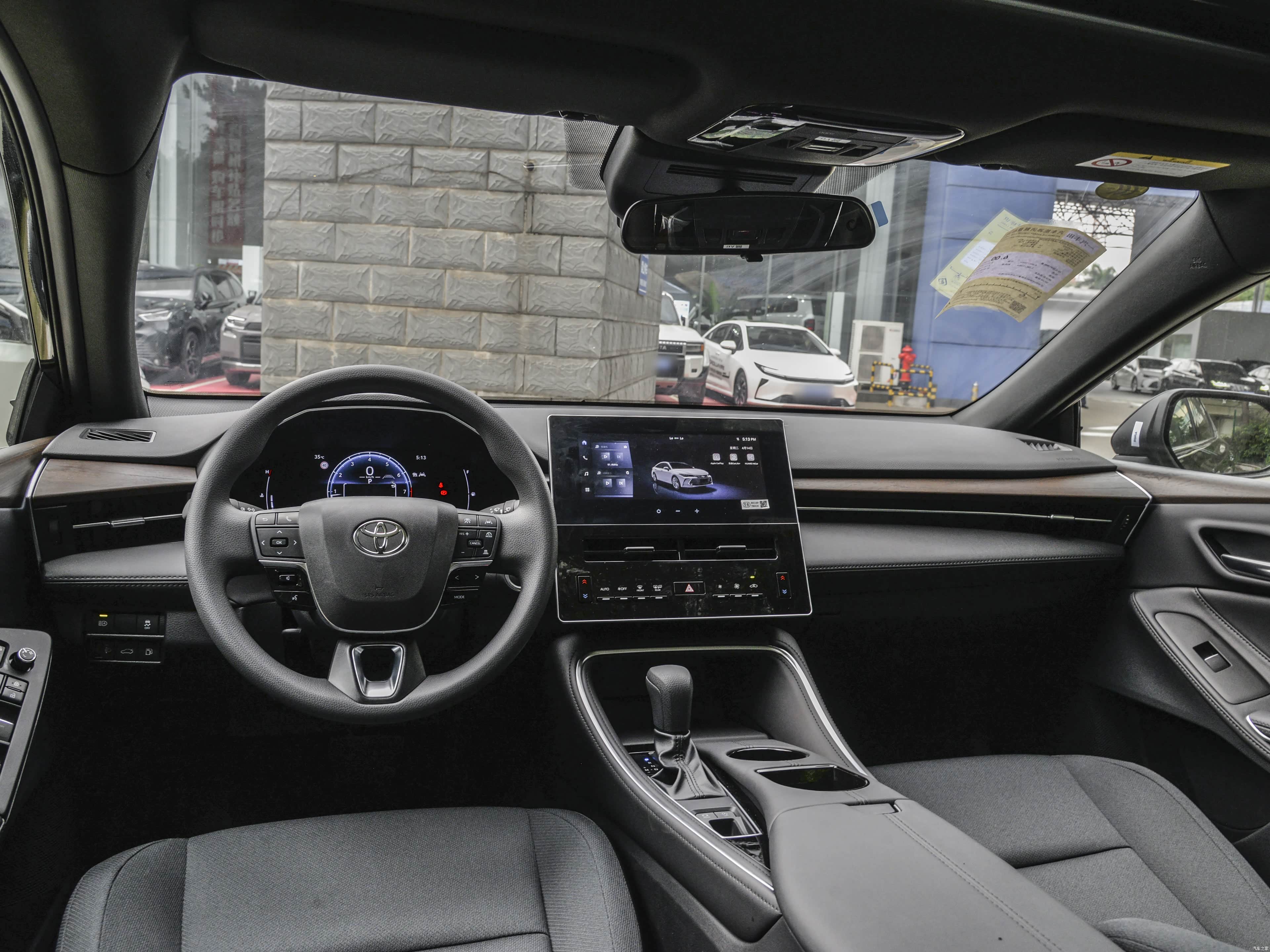 Toyota Avalon, миниатюра 13