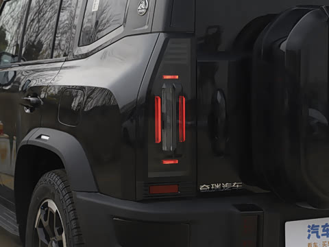 2026�� 211km XWD ����