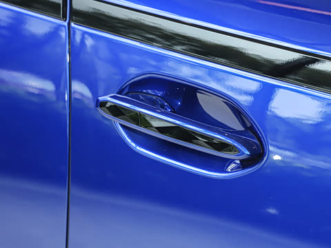 2023�� 50e