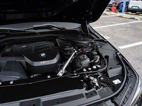 2026�� 530Li ������ M�˶���װ