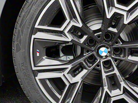 2026�� 530Li ������ M�˶���װ