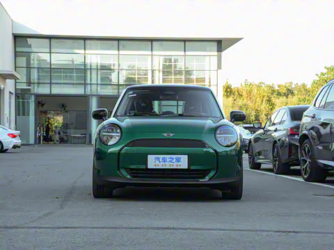 2025�� �Ŀ� 466km COOPER E ������