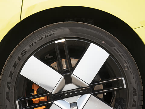 2025�� 750 ���������� Ultra