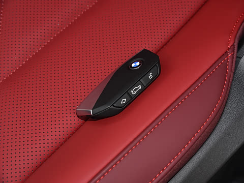 2025�� xDrive30L ������ M�˶���ҹ��װ