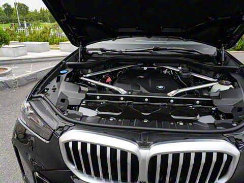 2025 xDrive 30Li M˶ҹװ