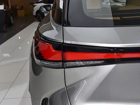 2026�� 350h ����������