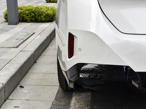 2026�� 530Li ������ M�˶���װ