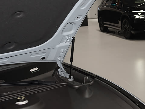 2025�� 702 ������ Ultra