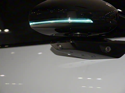 2025�� 702 ������ Ultra