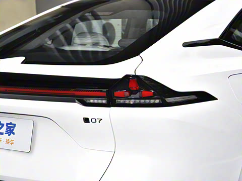 2026�� 550Max��ΪǬ��ADS SE��