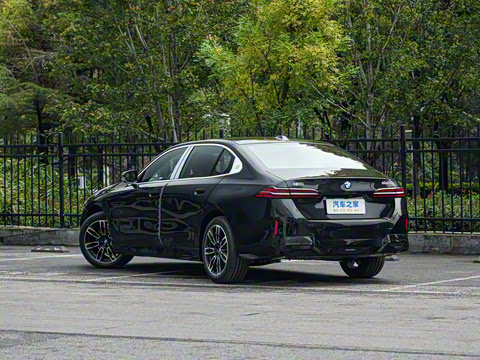 2026�� 525Li M�˶���װ