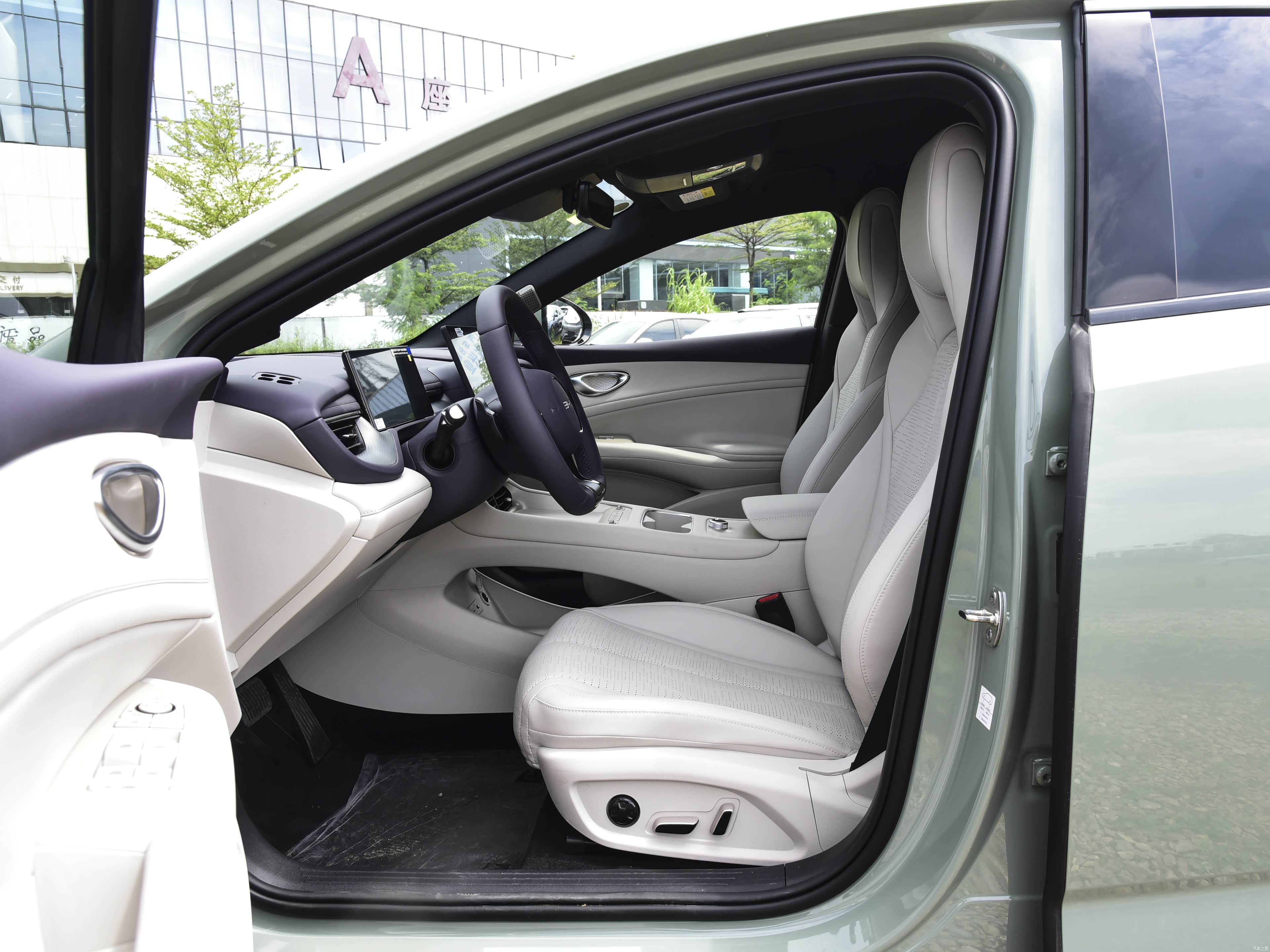 BYD SEAL, миниатюра 21