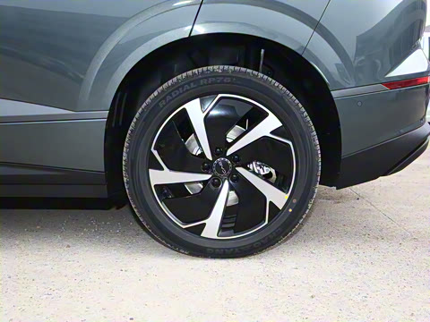 2025�� EV 605�캽Pro��