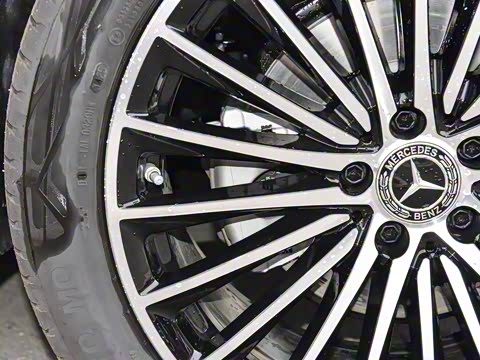 2025�� �Ŀ� GLC 300 4MATIC ����SUV