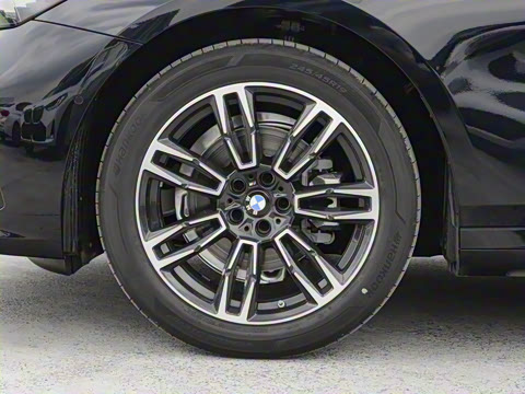 2026�� 525Li M�˶���װ