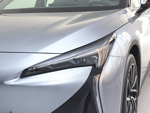 2025�� �Ŀ� 560MAX 185kW