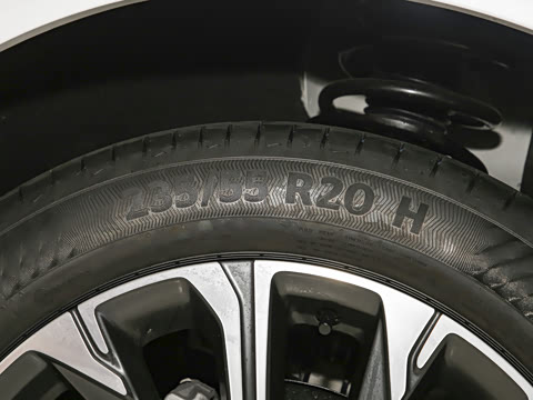 2026�� 2.0T �󶼻���