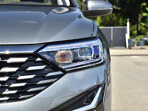 2025�� 1.4T �����ϰ�